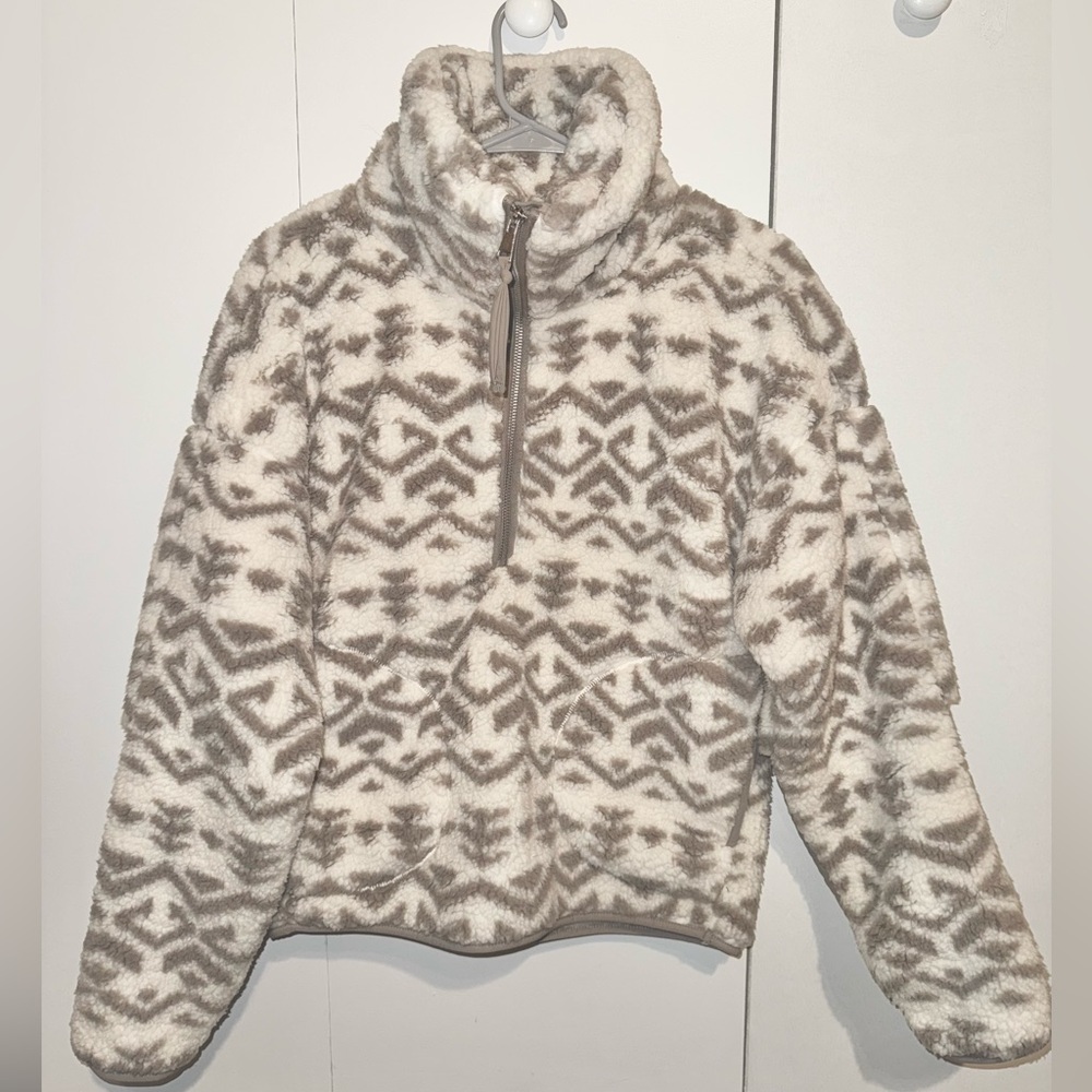 NWT Abercrombie & Fitch Sherpa Half-Zip sweatshirt